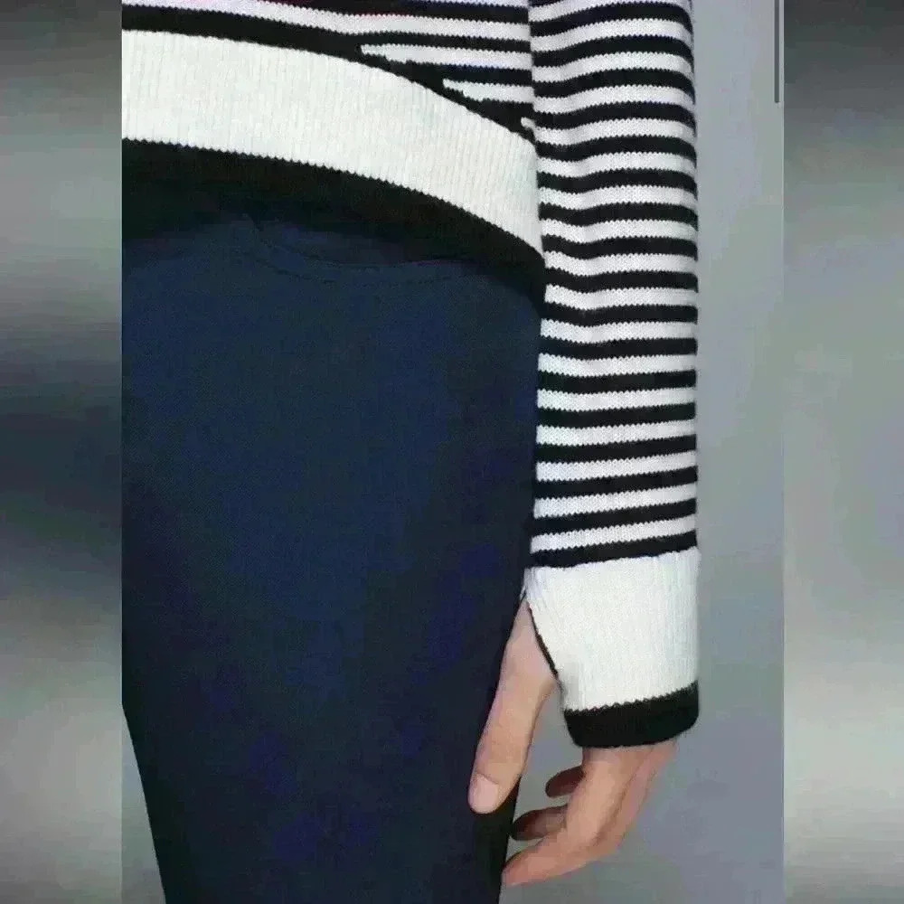 Lululemon Women’s Yogi Crew Sweater, Black/White Stripes - Picture 5 of 8